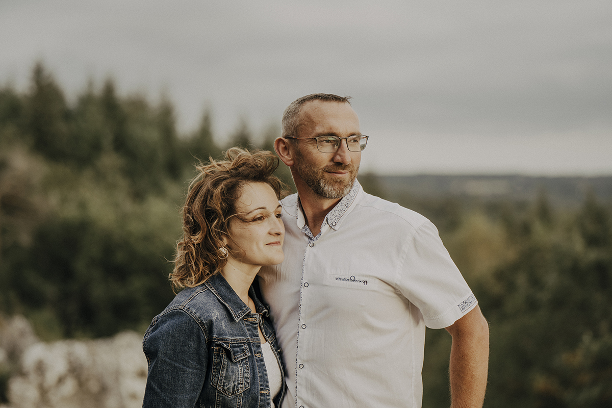 Photo d'un couple femme et homme